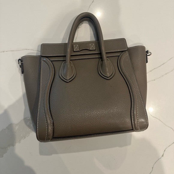 CELINE - Micro Luggage Handbag in Drummed Calfskin Leather in Souris - Picture 3 of 9